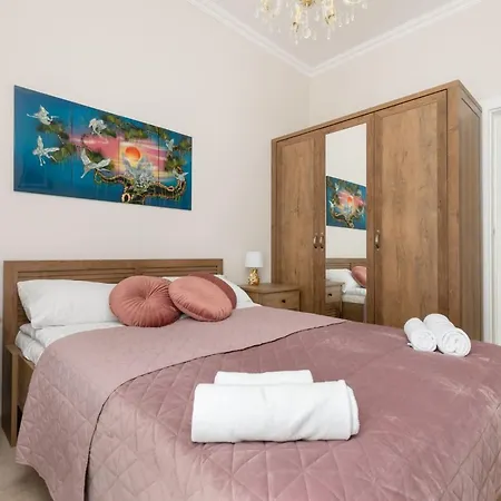 דירה Aleja Solidarnosci 60b Ii By Renters