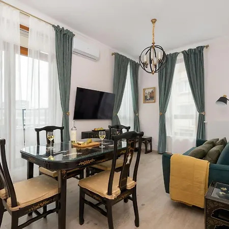 Aleja Solidarnosci 60b Ii By Renters Apartment