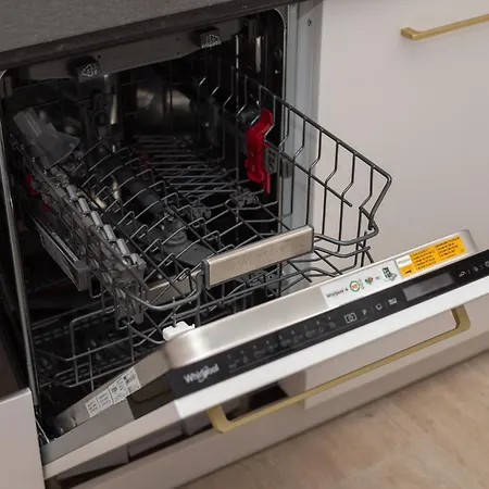 شقة Aleja Solidarnosci 60b Ii By Renters *